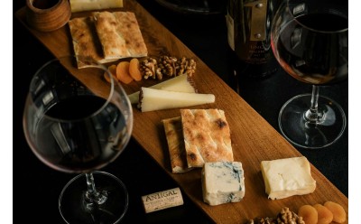 Cómo maridar correctamente los vinos y el queso