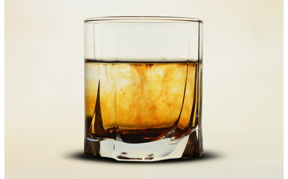 Diferencia entre brandy y coñac: en qué se distinguen realmente